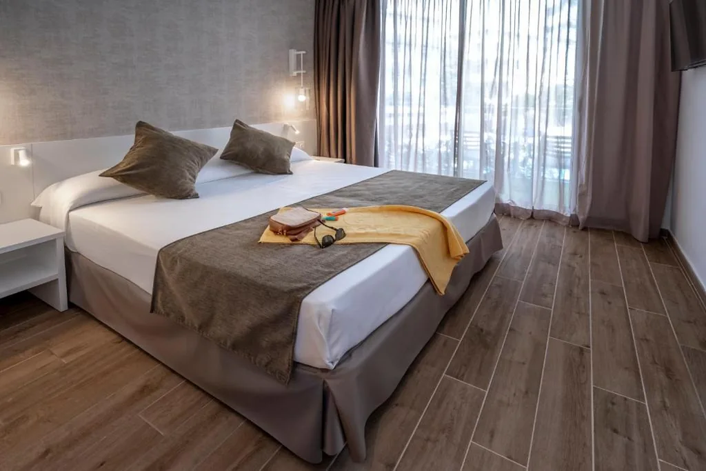 Quarto Duplo com Varanda - 2 camas — GHT Costa Brava & Spa