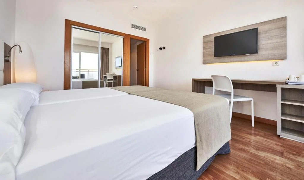 Doppelzimmer mit Meerblick — Globales Cala Viñas Adults Only 16+