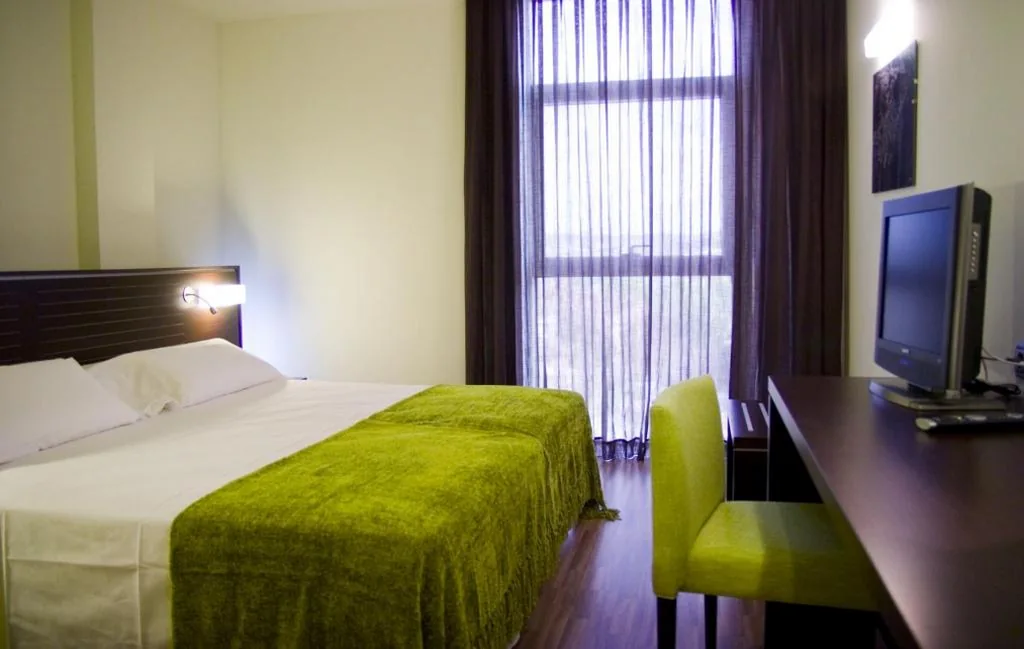 Suite (2 adulti + 2 bambini) — Globales Castillo de Ayud