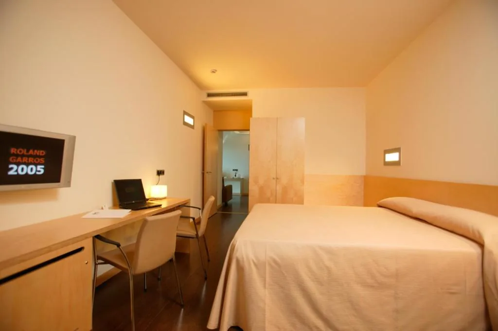 Double Room with Lounge — Gobeo Park