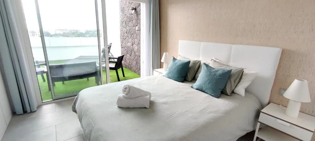 Gold Sand - Dúplex - Near the Beach with Air-Con By Lanzarote Vacation Homes
