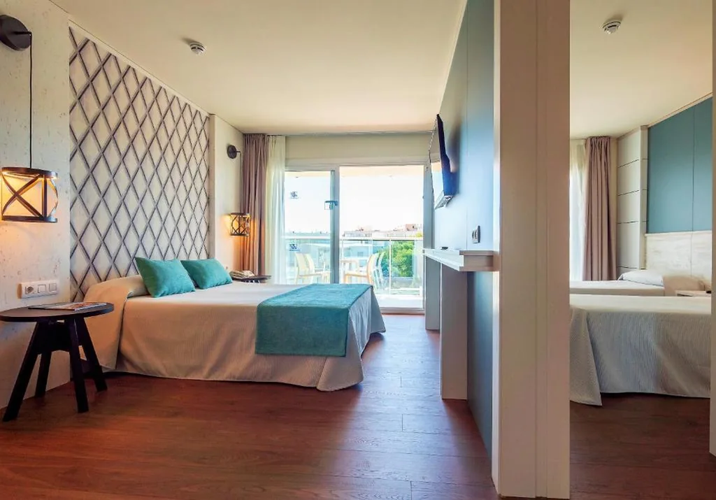 Familiekamer — Golden Donaire Beach 4 Sup