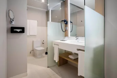 Golden Hotel Barcelona — 照片 3