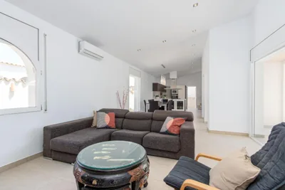 Goldhome - New house with private heated pool, parking, wifi, games room — photo 12