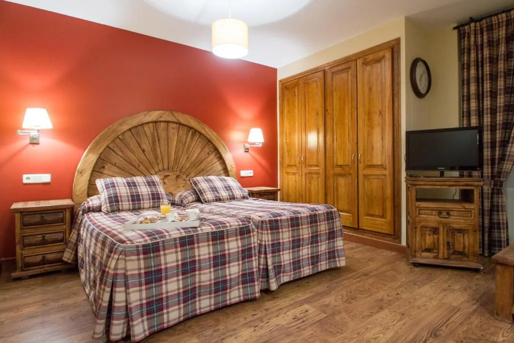 Habitación Doble Premium — GRAN CHALET HOTEL & PETiT SPA WELLNESS