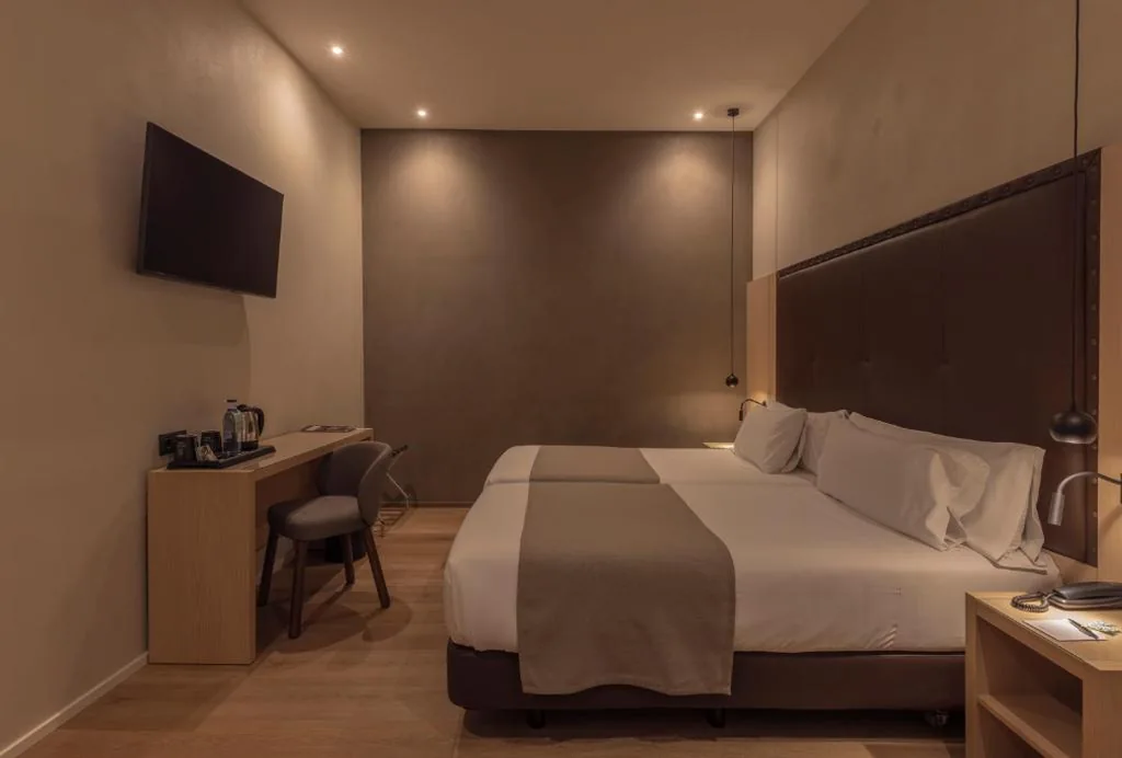 Habitación Superior interior — Gran Hotel Barcino 4 Sup