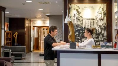 Gran Hotel Ciudad de Barbastro — Foto 7
