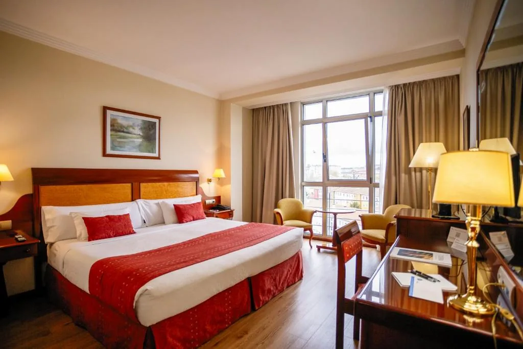 Quarto Duplo Standard - 1 ou 2 camas — Gran Hotel de Ferrol