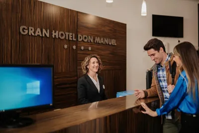 Gran Hotel Don Manuel — Foto 11