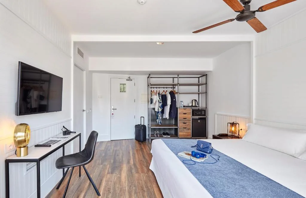 Habitación Doble Premium — Gran Hotel Flamingo-Adults Only older 18 years old