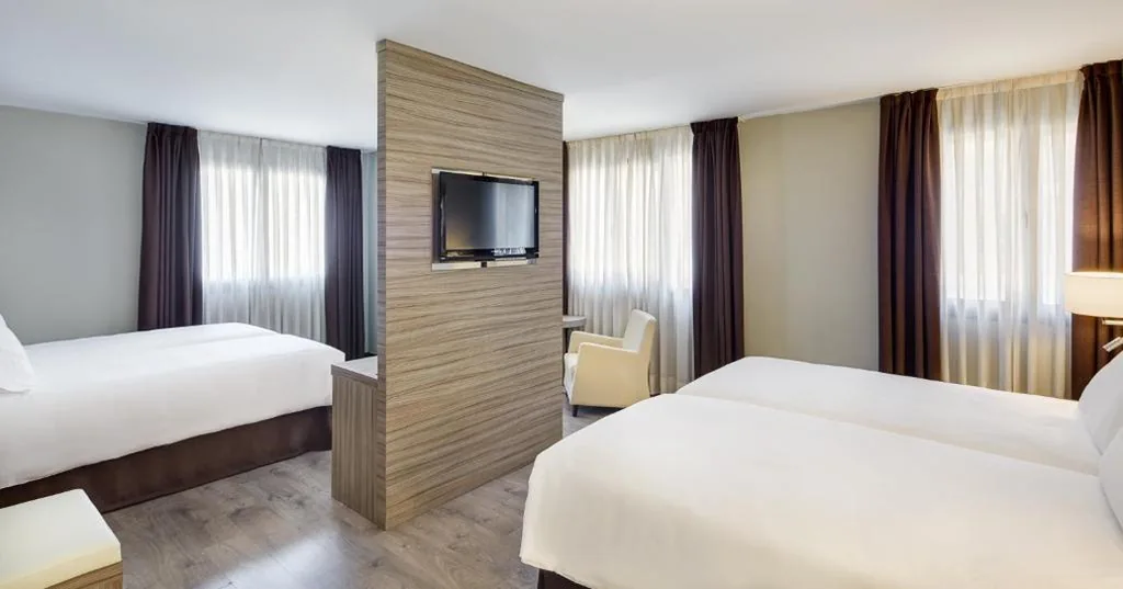ファミリールーム — Gran Hotel Luna de Granada