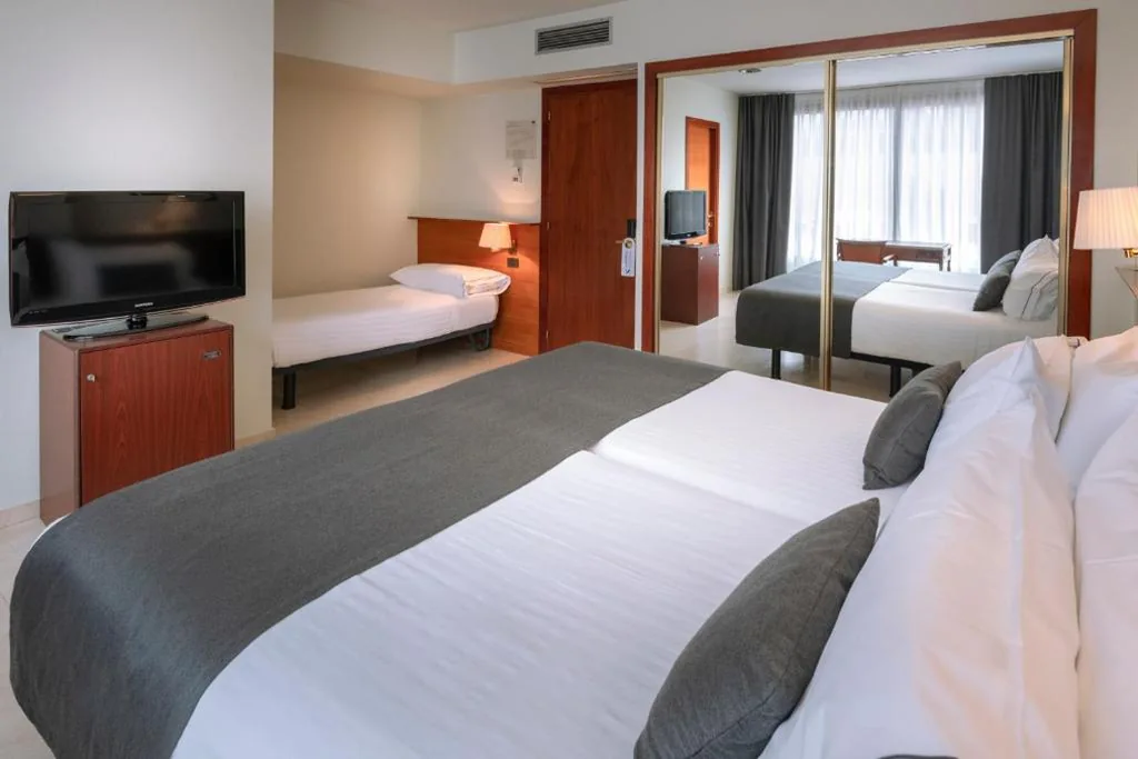Triple Room (3 Adults) — Gran Hotel Rey Don Jaime