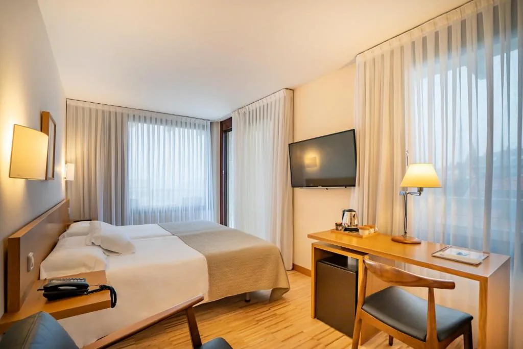 Habitación Doble con terraza - 1 o 2 camas — Gran Hotel Victoria