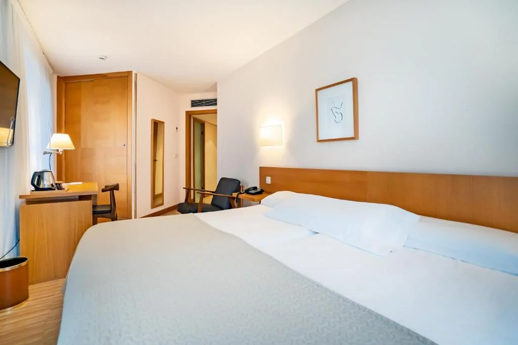 Habitación Familiar con terraza — Gran Hotel Victoria