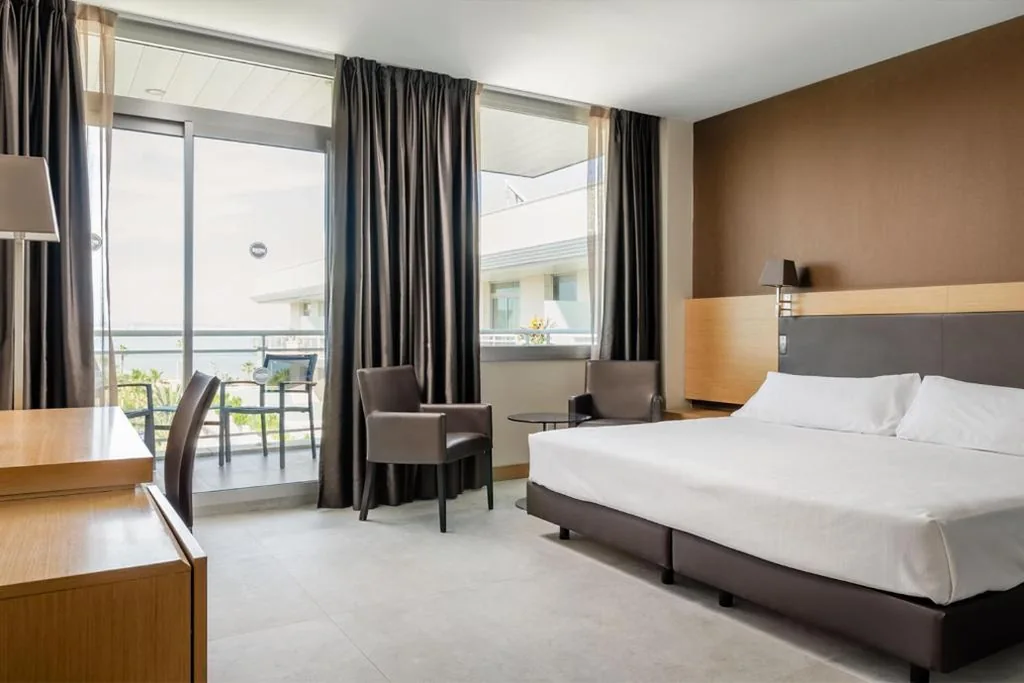 Klassieke tweepersoonskamer met uitzicht op zee — Gran Palas Hotel - Spa incluido