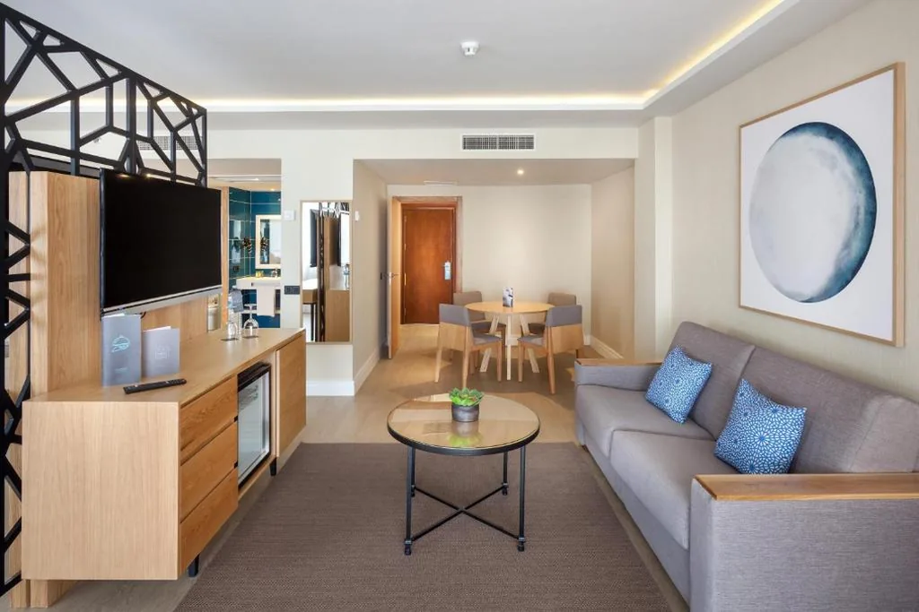 套房（2位成人和1名儿童） — Gran Tacande Wellness & Relax Costa Adeje