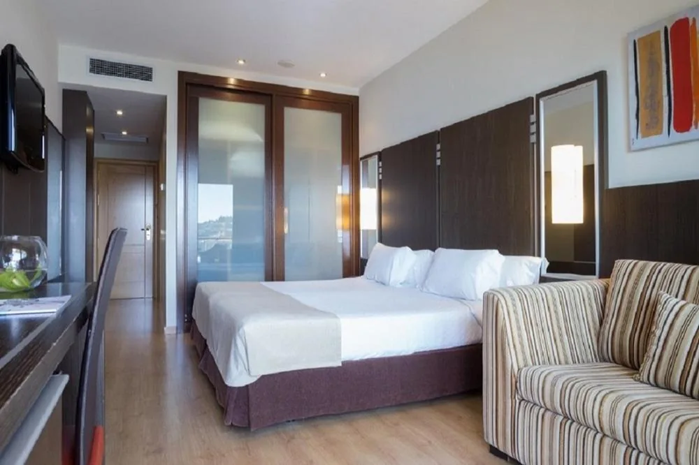 Habitación Doble con balcón — Gran Talaso Hotel Sanxenxo