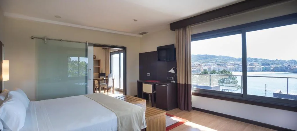 Suite con vistas al mar — Gran Talaso Hotel Sanxenxo