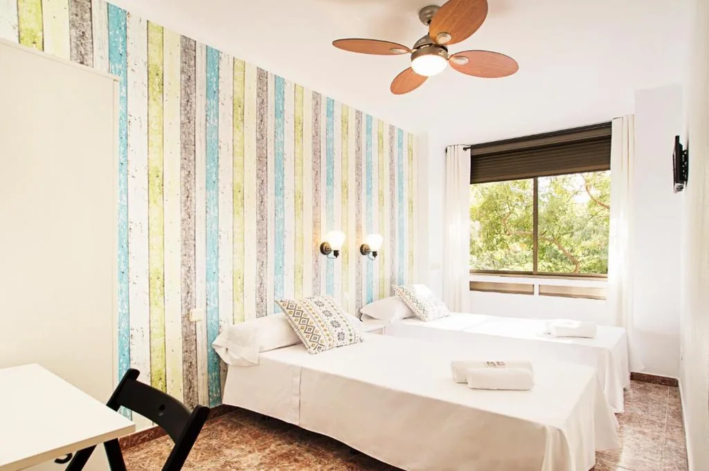 GRAN VIA GuestHouse