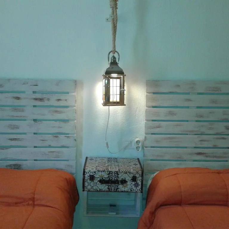 Tweepersoonskamer met 2 bedden — Granada Old Town Hostel