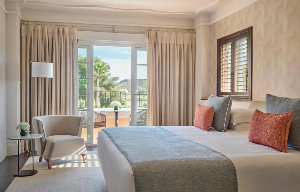 Quarto com Cama Extragrande, Terraço Amplo, Vista para o Campo de Golfe e Acesso ao Grand Club — Grand Hyatt La Manga Club Golf & Spa