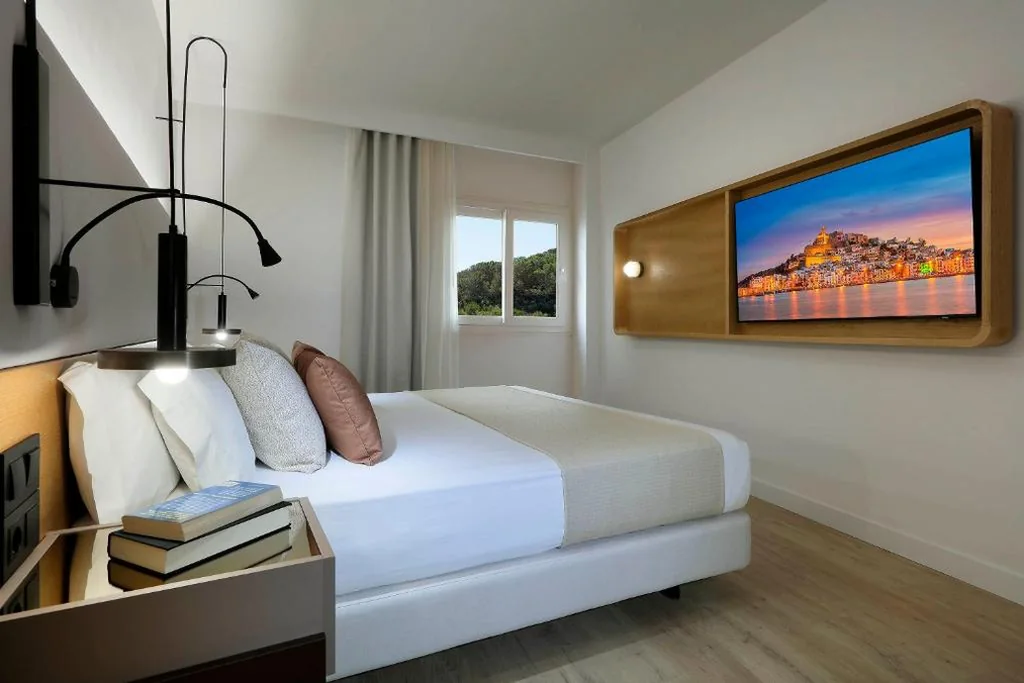 花园景Junior Suite — Grand Palladium Select Palace Ibiza - All Inclusive