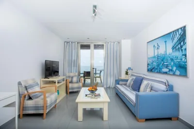 Great balcony over blue sea By CanariasGetaway — Foto 5