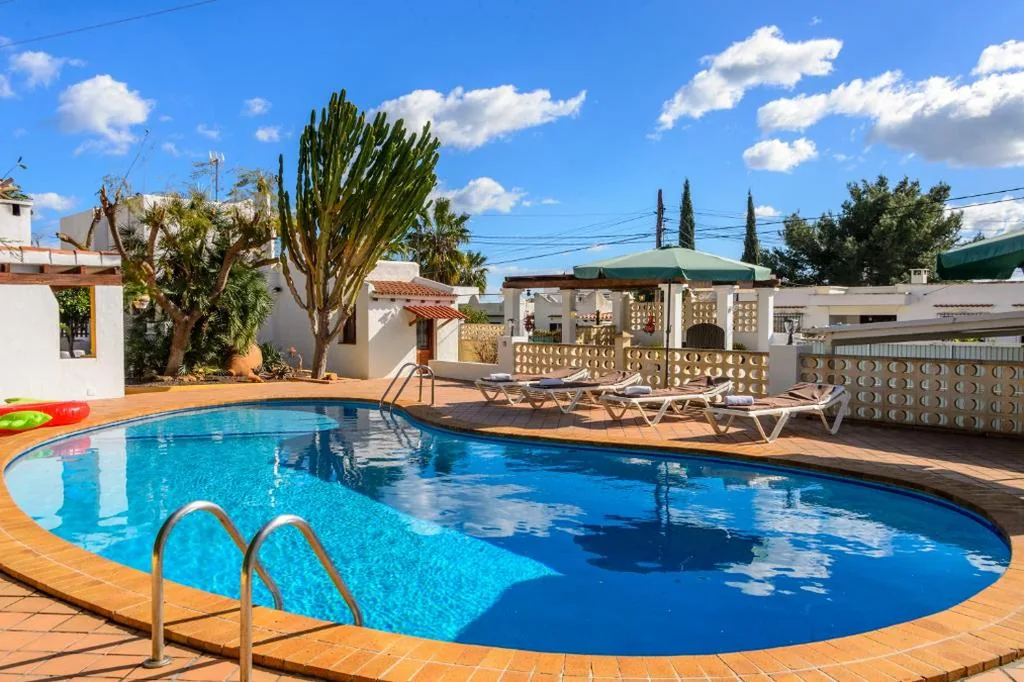 Villa com piscina privada — Green & Blue Villas - Villa Can Giovanni