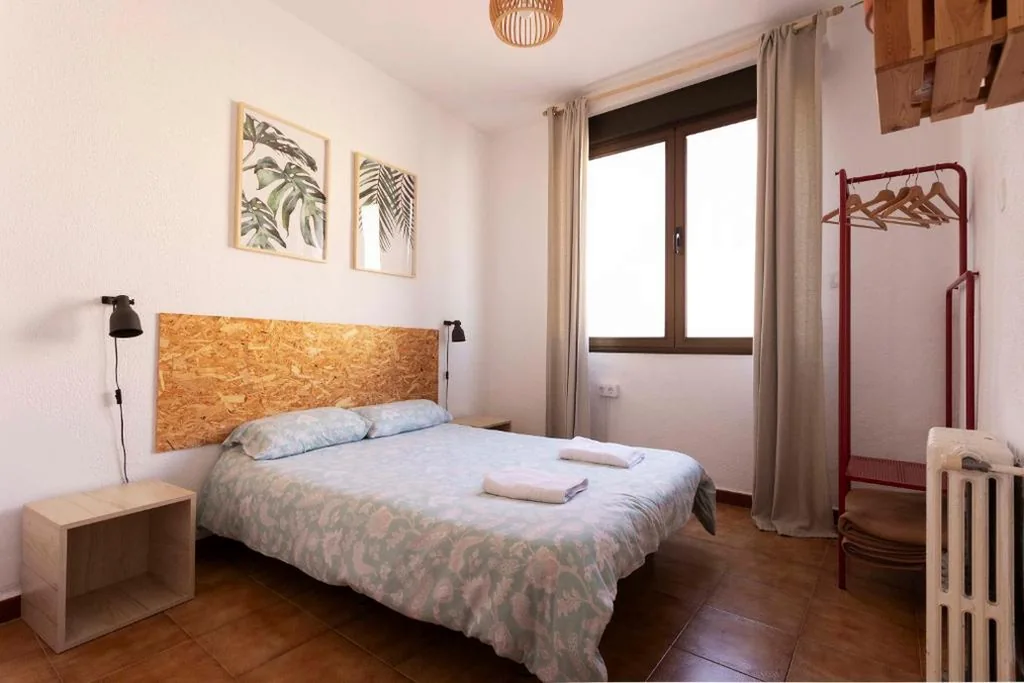 Quarto Standard - 1 cama grande — Green Hostel Oviedo