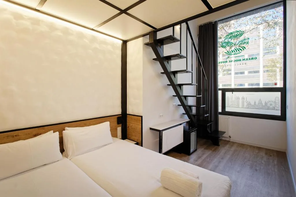 Habitación Cuádruple Dúplex — Green House Hotel