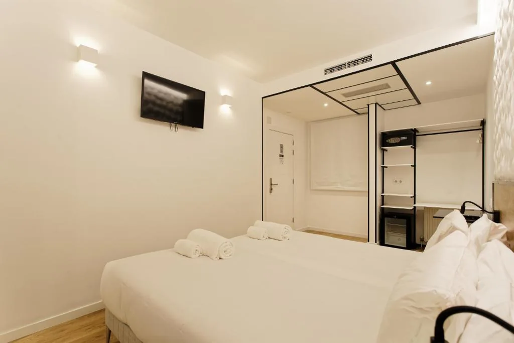 Habitación Doble Económica - 2 camas - interior — Green House Hotel