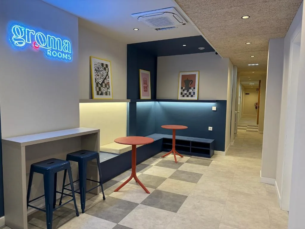 Tweepersoonskamer met gedeelde badkamer - 1 of 2 bedden — Groma Rooms