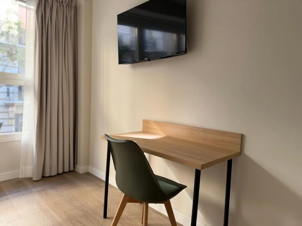 Deluxe tweepersoonskamer — Groma Rooms