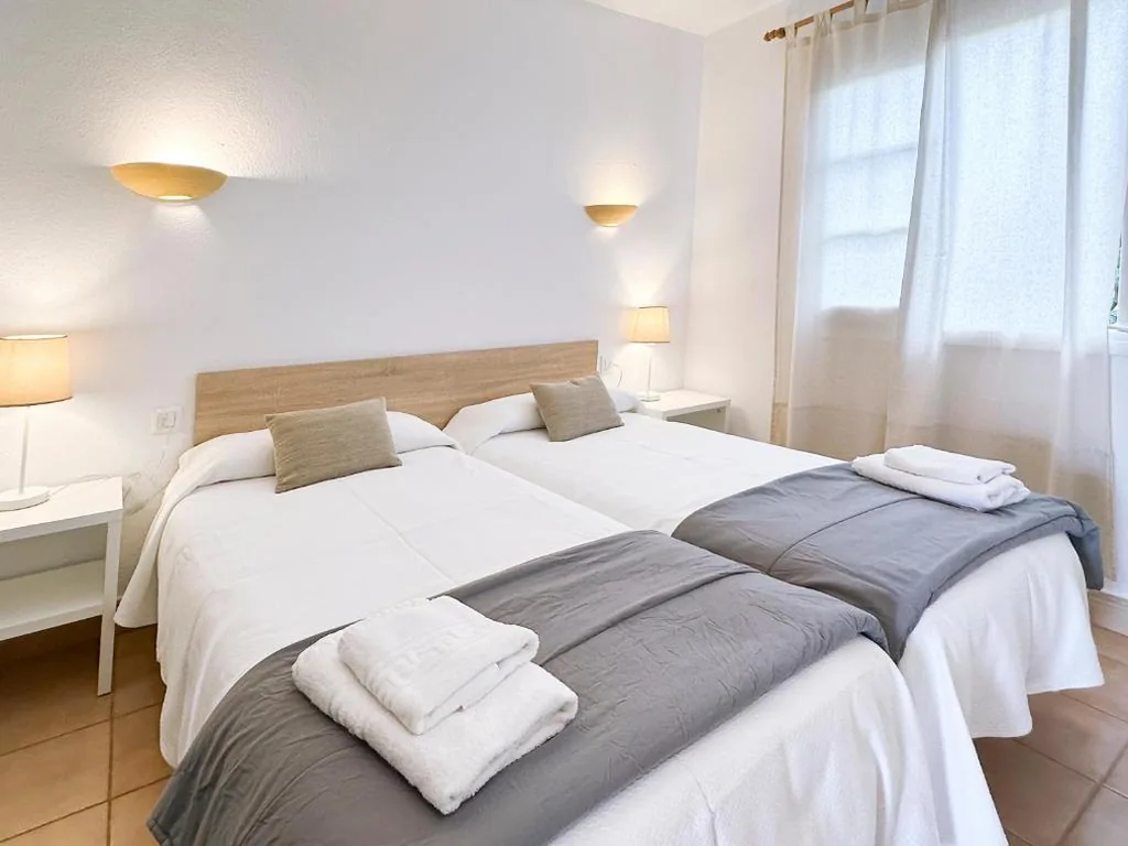 Appartamento con 1 camera da letto (2 adulti + 1 bambino) — Grupoandria Aparthotel Club Andria