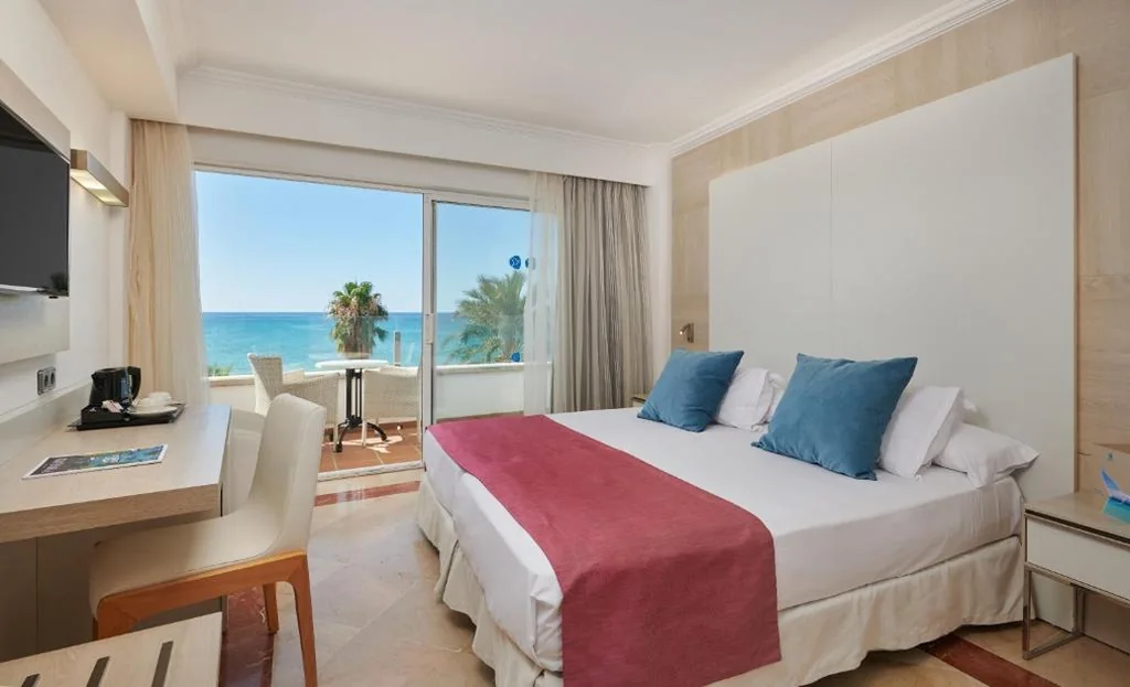 Quarto Duplo com Vista Mar - 2 camas — Grupotel Acapulco Playa - Adults Only