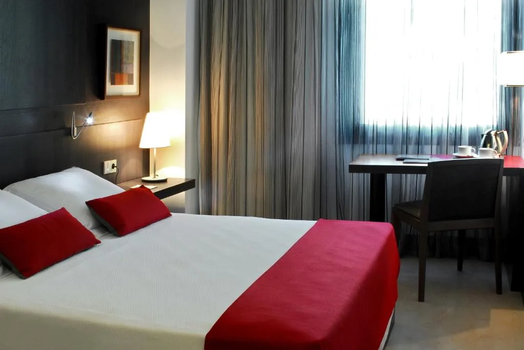 Habitación Doble Estándar — Grupotel Gran Via 678