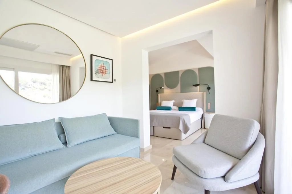 Junior Suite（2位成人＋1名儿童） — Grupotel Molins