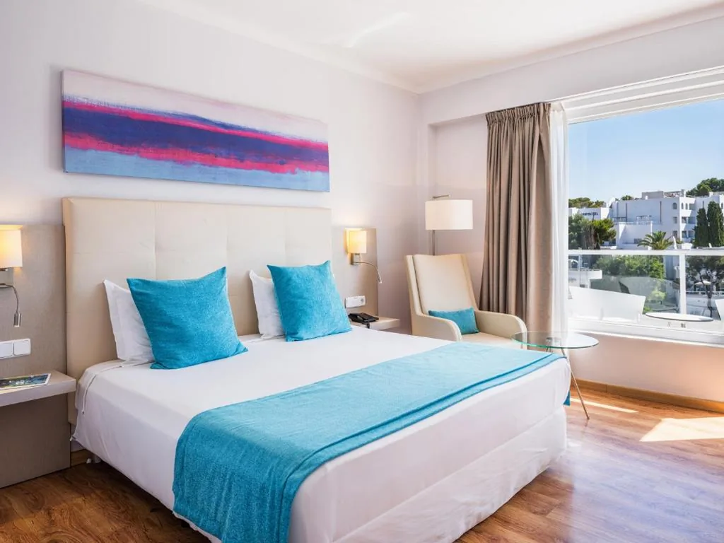 Doppelzimmer mit seitlichem Meerblick - 1 oder 2 Betten — Grupotel Rocador - Adults Only