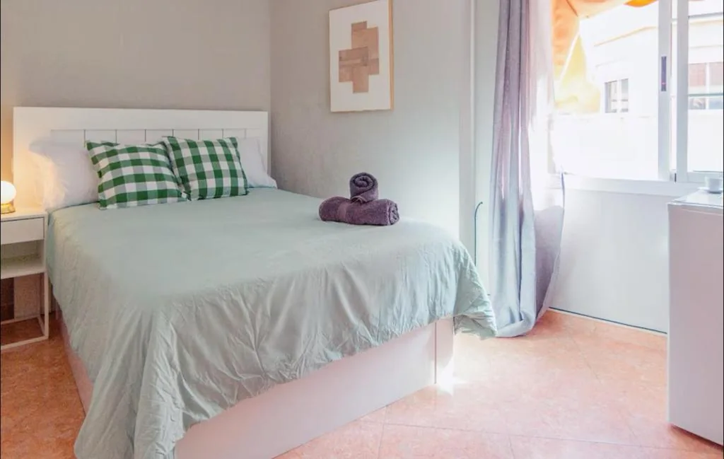 Tweepersoonskamer — Guest house in Alicant