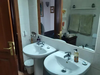 Guest House Suite Privada baño privado y Habitaciones con Baño Compartido — photo 8