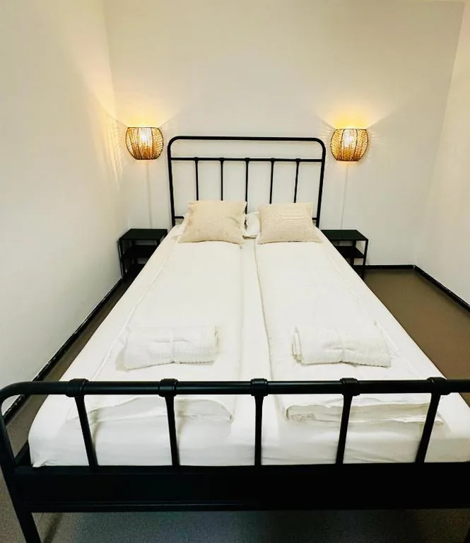 共用バスルーム付きシングルルーム — Guesthouse Ca'Artù