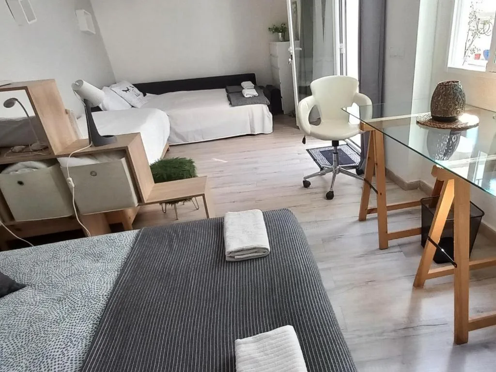 带私人浴室的四人间 — Guesthouse Jazmines Mozarabe
