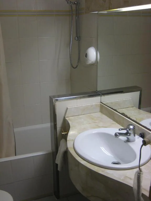 Quarto Familiar — Gurutzeberri