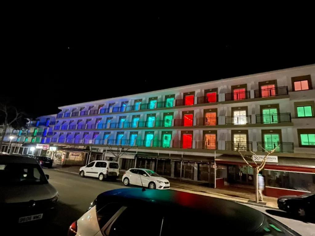 Guya Wave Hotel