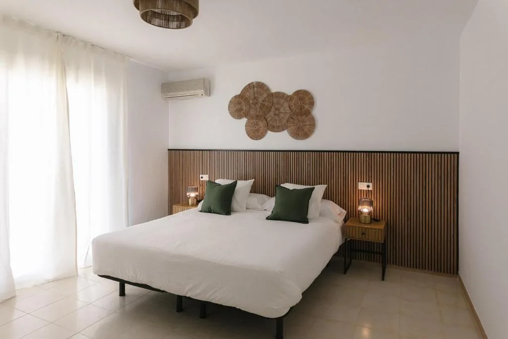 Habitación Triple con balcón — H Bellavista Mojácar