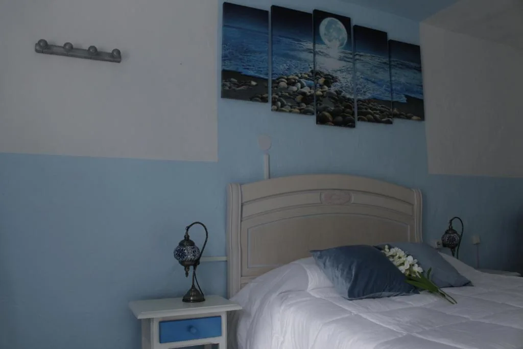 Doppelzimmer im 2. Stock — H Juan