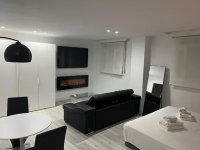 H. Pelayo Autocheck-In Suites con Jacuzzi — foto 5