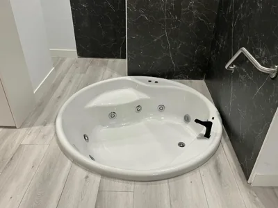 H. Pelayo Autocheck-In Suites con Jacuzzi — foto 12