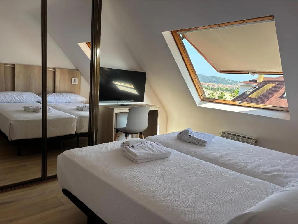 H Pelayo Isla Auto Check-In Rooms