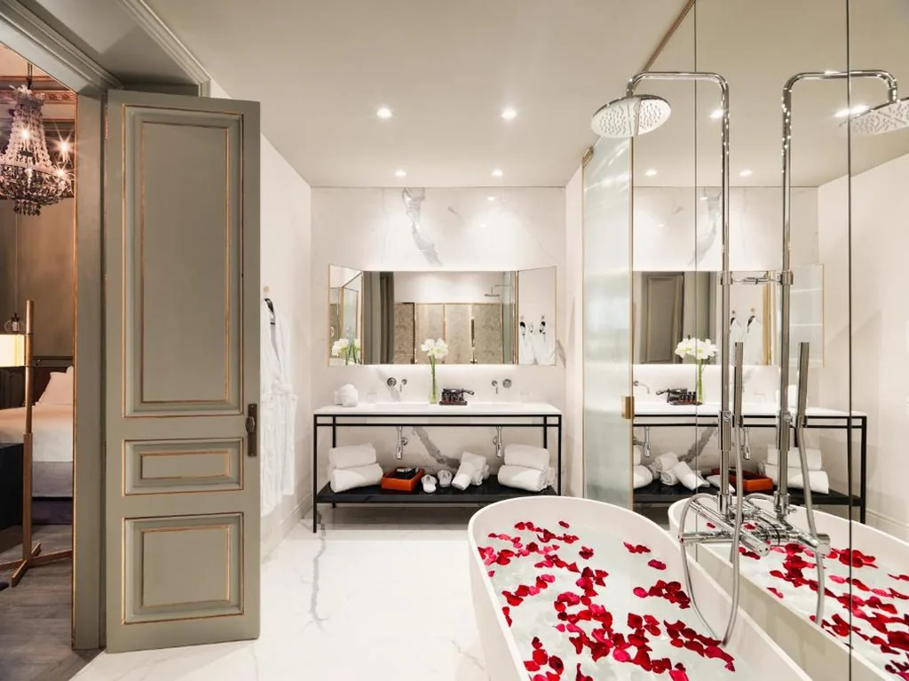 Suite Deluxe — H10 Casa Mimosa 4* Sup